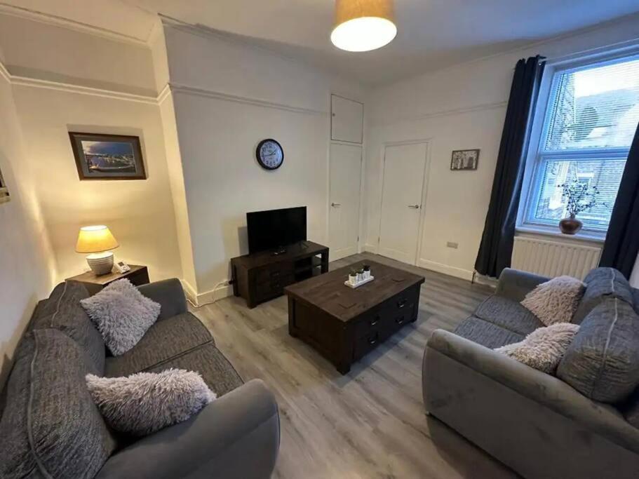 Blossom Holiday Lets - 3 Bed Bensham Apartment Gateshead Buitenkant foto